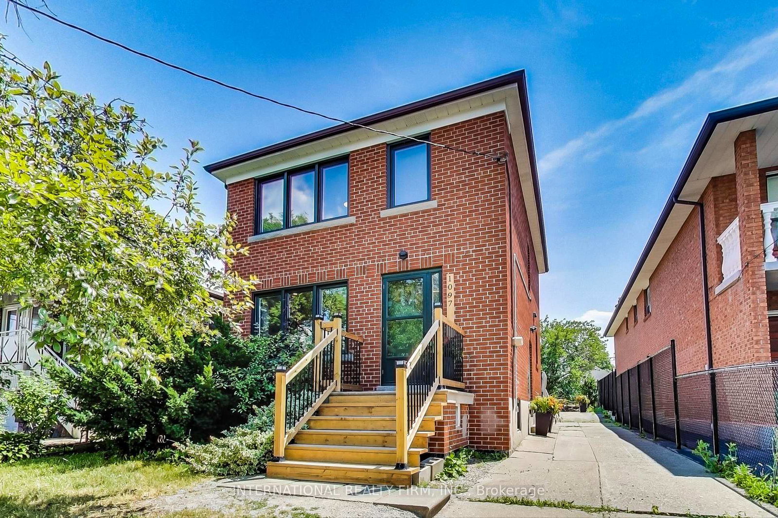 1097-glengrove-avenue-north-york-ontario-w13233044