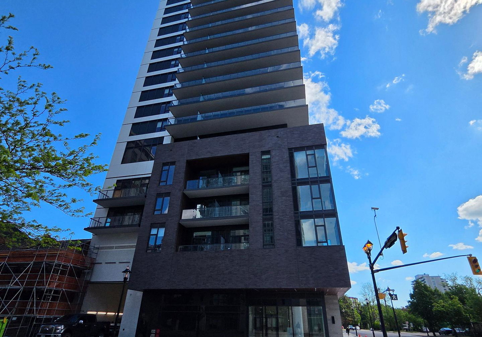 2075-lakeshore-road-burlington-ontario-w13233080