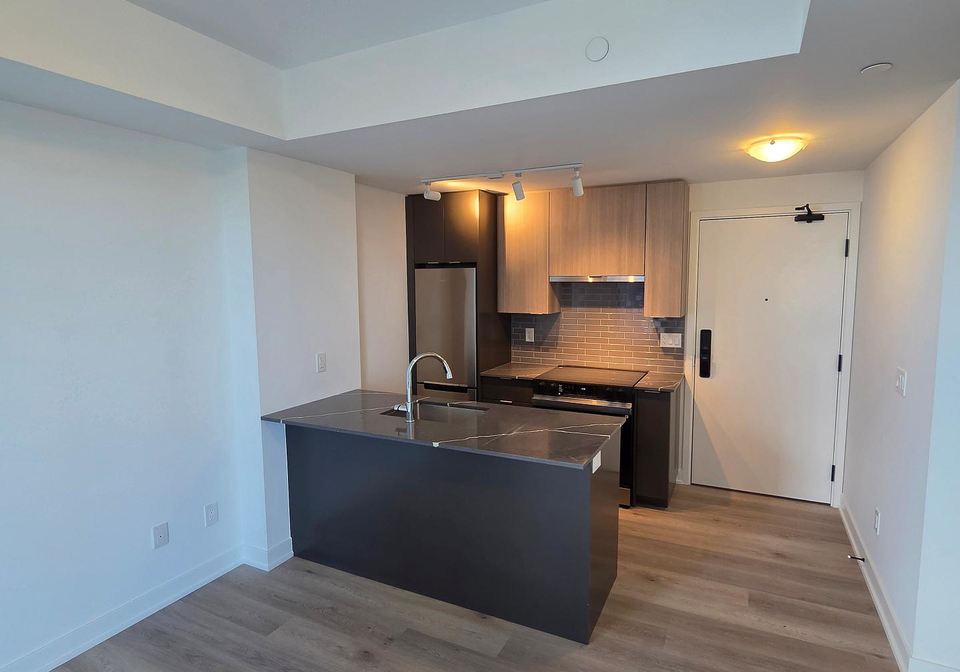 2075-lakeshore-road-burlington-ontario-w13233080