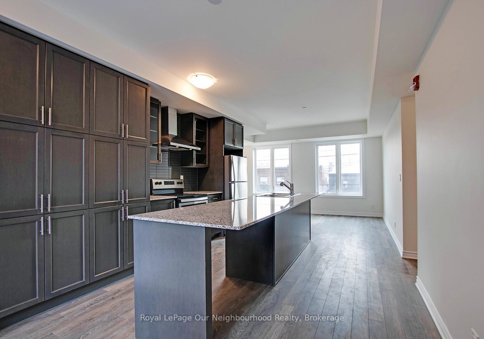3580-lakeshore-boulevard-etobicoke-ontario-w13233116