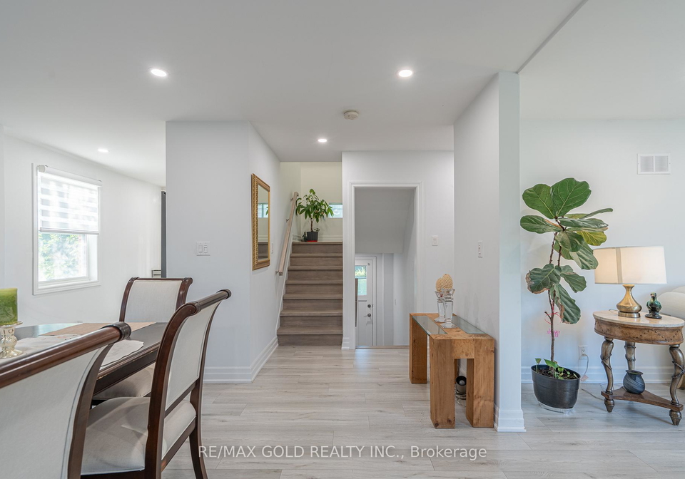 2015-stanfield-road-mississauga-ontario-w13233224