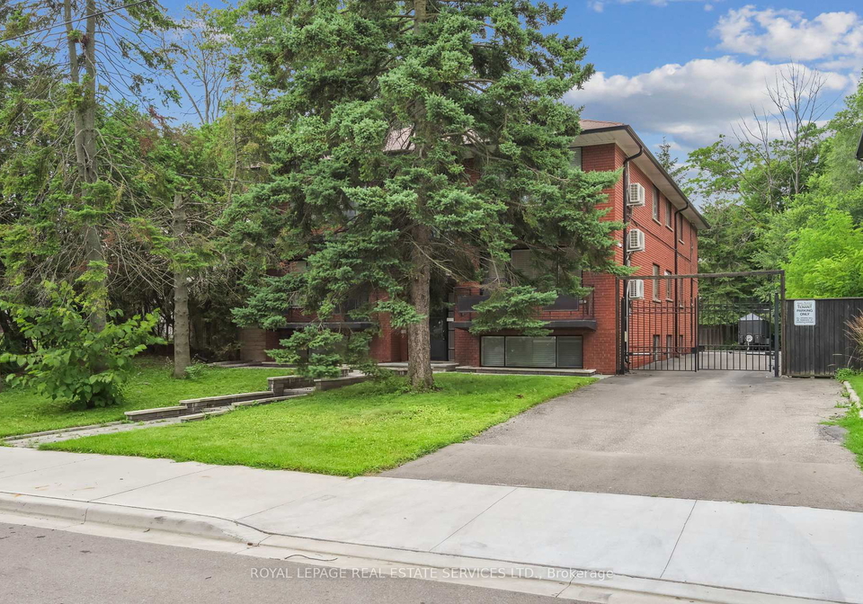 18-thirty-third-street-etobicoke-ontario-w13233256
