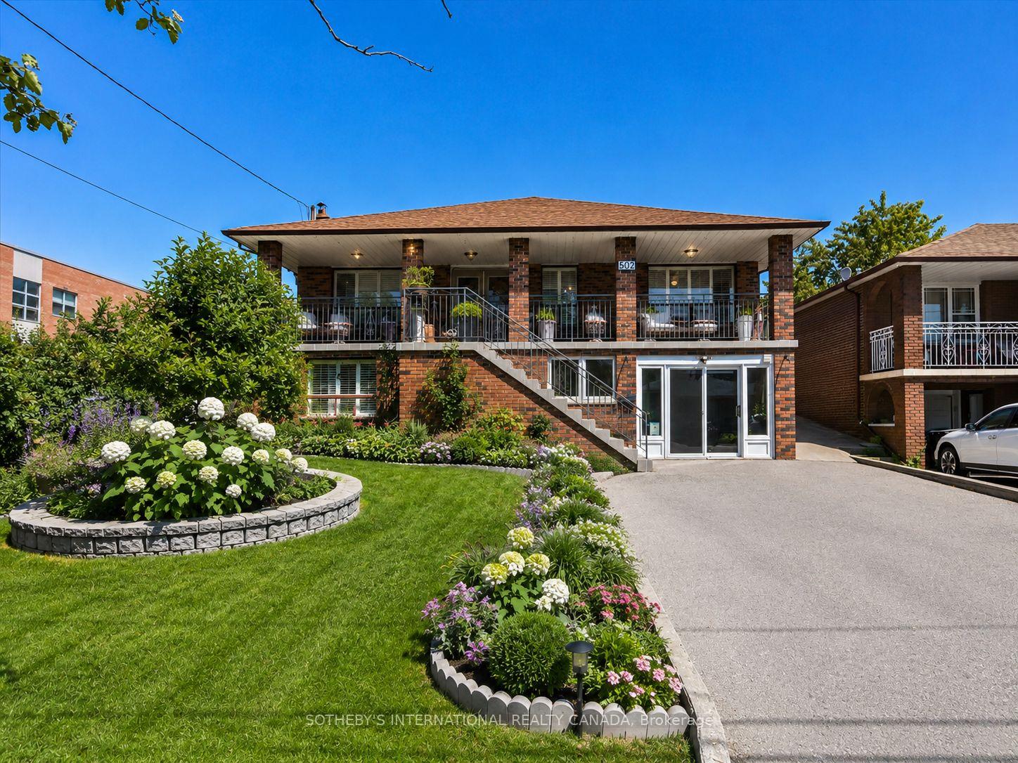 502-queens-drive-north-york-ontario-w13233372