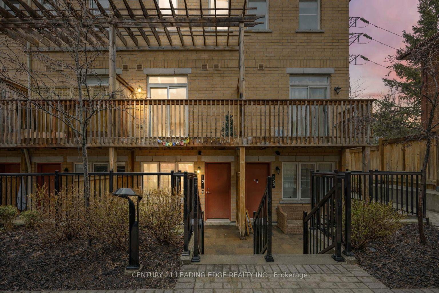 380-hopewell-avenue-north-york-ontario-w13233606