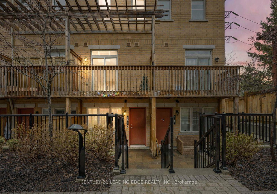 380-hopewell-avenue-north-york-ontario-w13233606