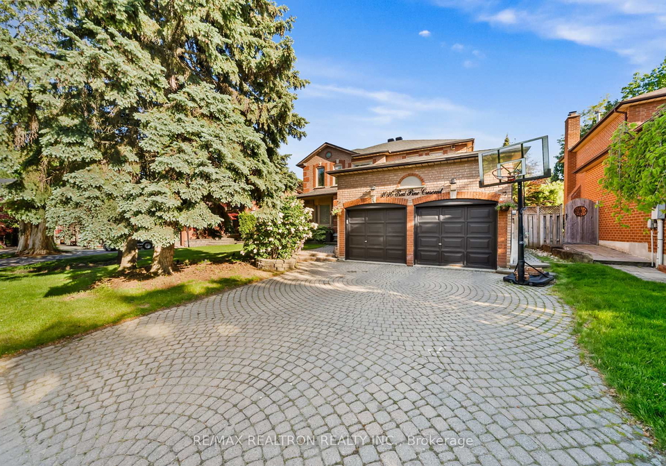 1016-red-pine-crescent-mississauga-ontario-w13233762