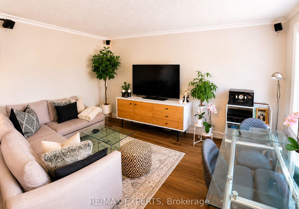 10-lady-bank-road-etobicoke-ontario-w13233822