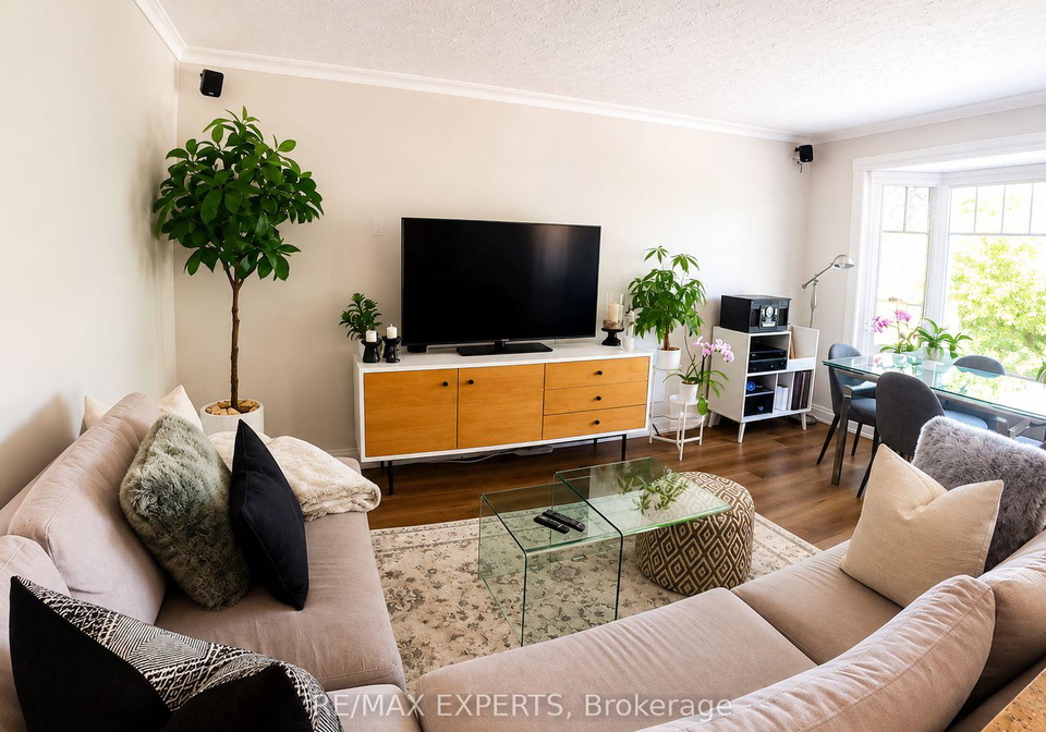 10-lady-bank-road-etobicoke-ontario-w13233822