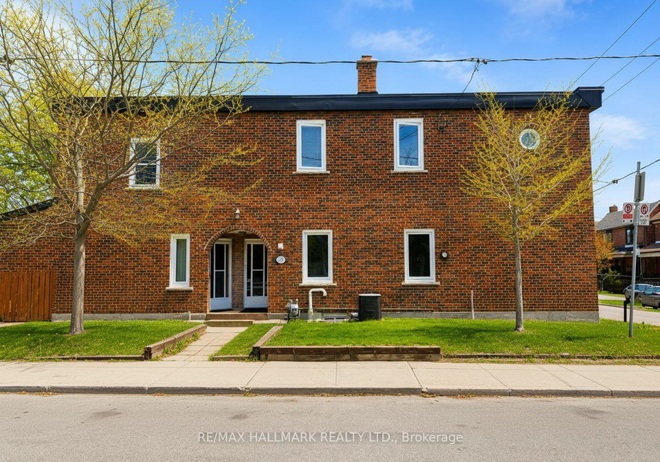100-ascot-avenue-toronto-ontario-w13233986
