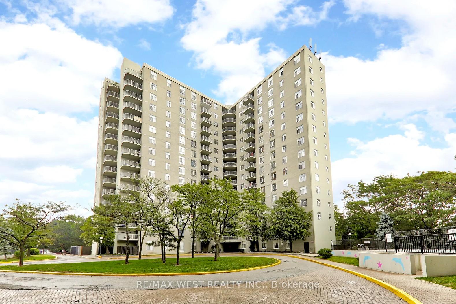 3559-eglinton-avenue-w-north-york-ontario-w13234094