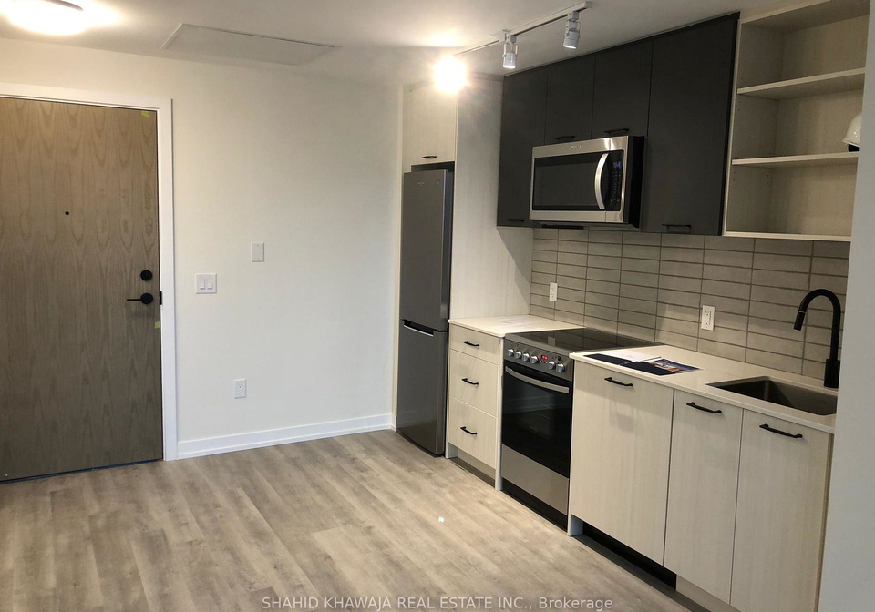 2300-st-clair-avenue-w-toronto-ontario-w13234128