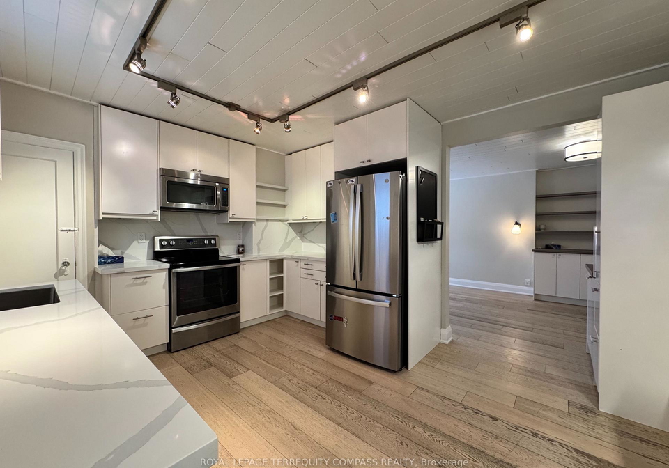 28-inverleigh-drive-etobicoke-ontario-w13234188
