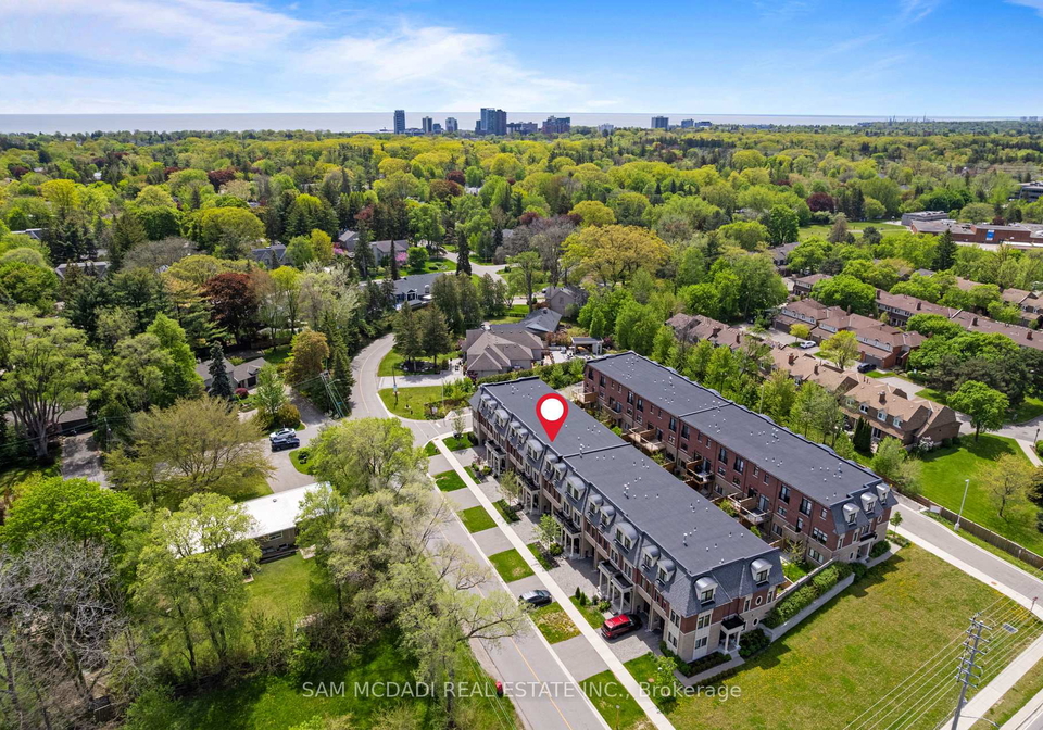 1638-crestview-avenue-mississauga-ontario-w13234220