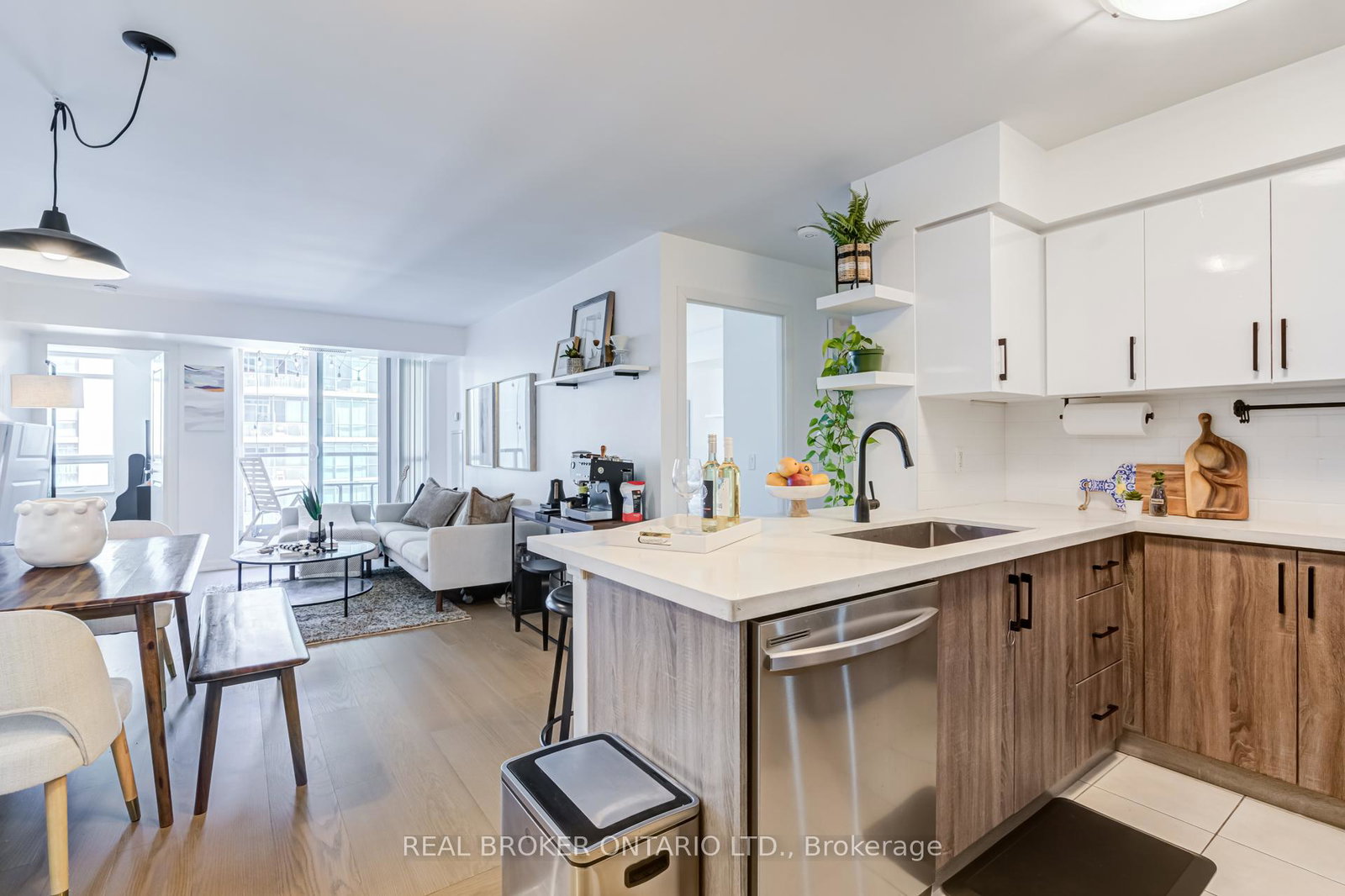 225-sherway-gardens-road-etobicoke-ontario-w13234478