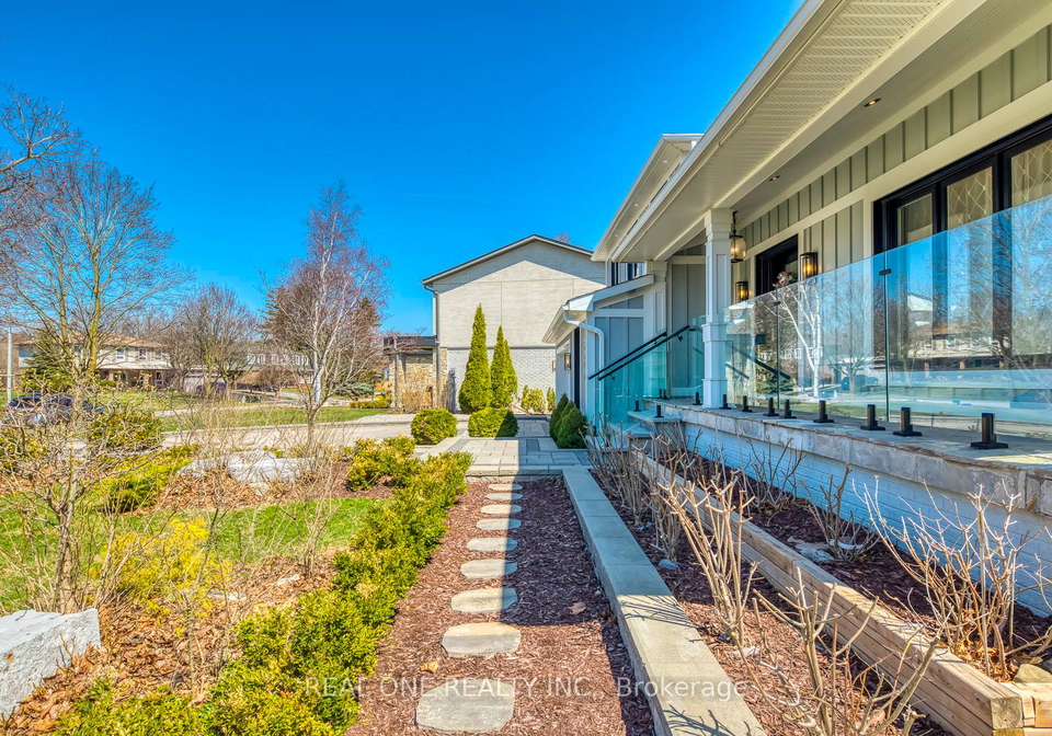 1224-willowbrook-drive-oakville-ontario-w13234650