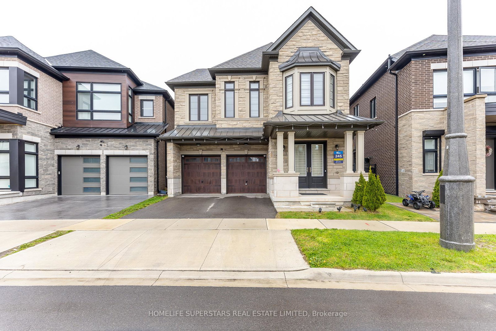 1188-stag-hollow-n-oakville-ontario-w13234802