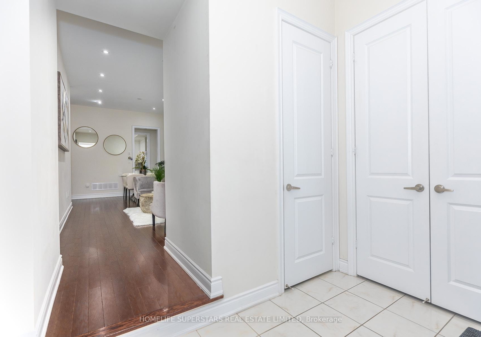 1188-stag-hollow-n-oakville-ontario-w13234802