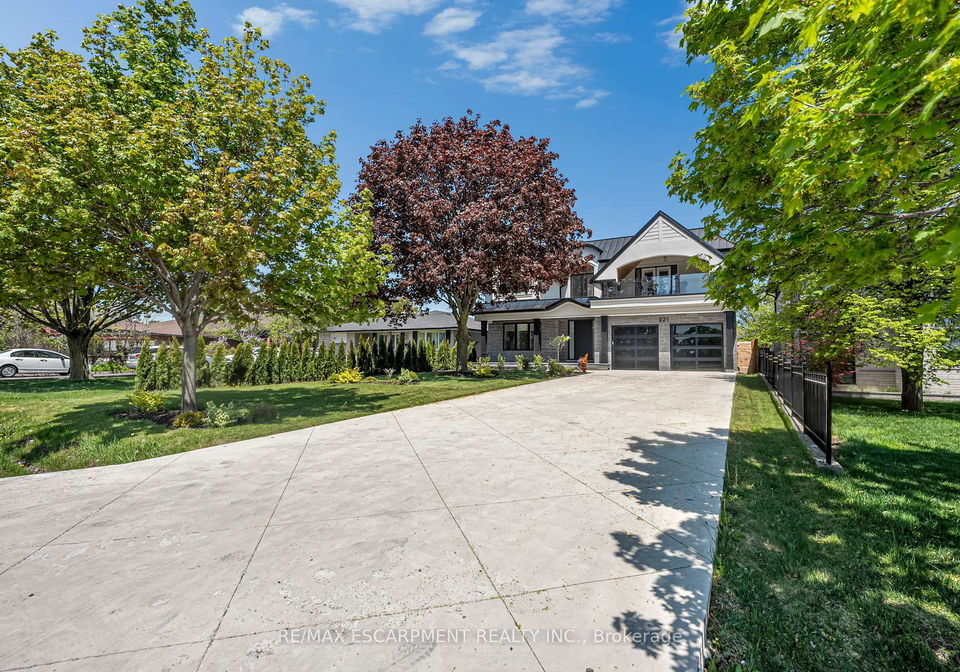 221-morden-road-e-oakville-ontario-w13234814