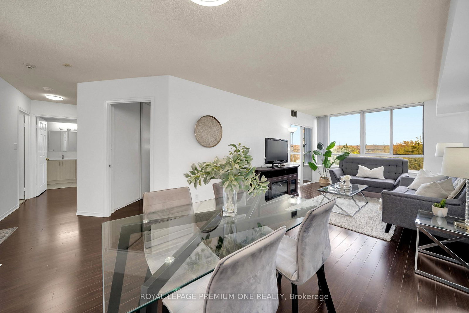 1001-cedarglen-gate-mississauga-ontario-w13234874