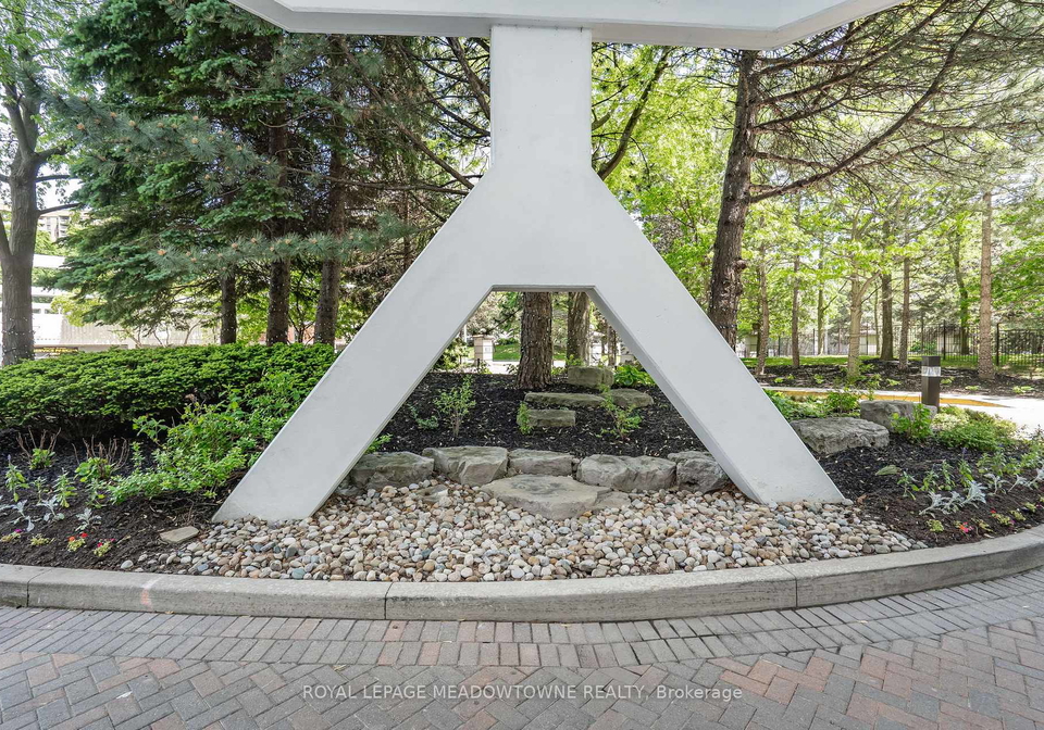 3650-kaneff-crescent-mississauga-ontario-w13234916