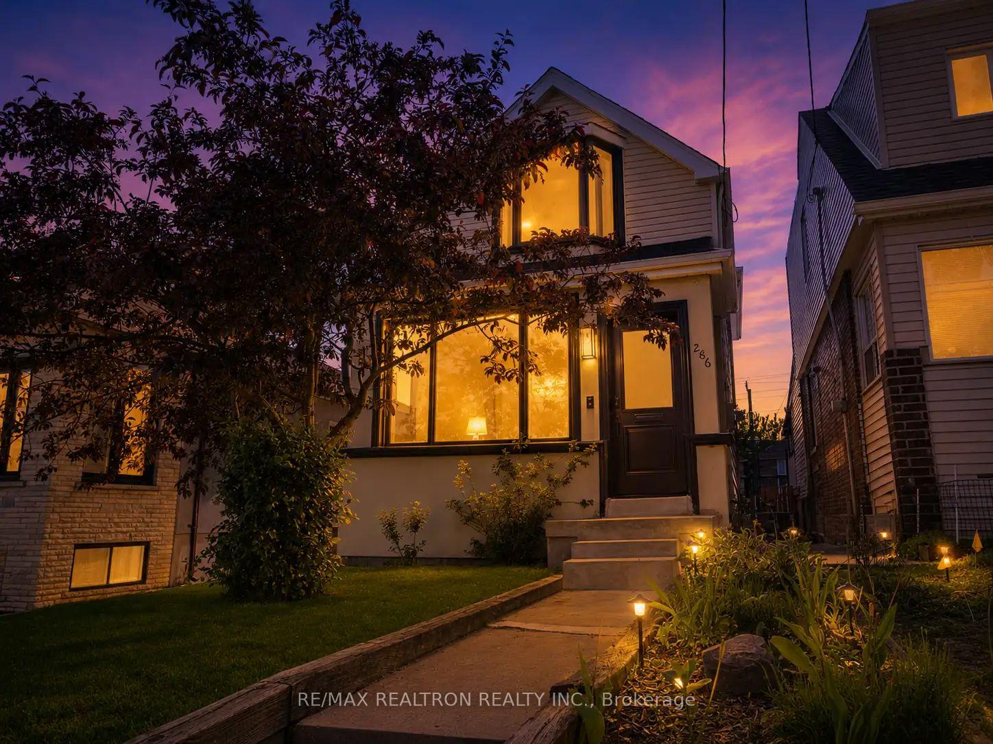 286-gilbert-avenue-toronto-ontario-w13235072