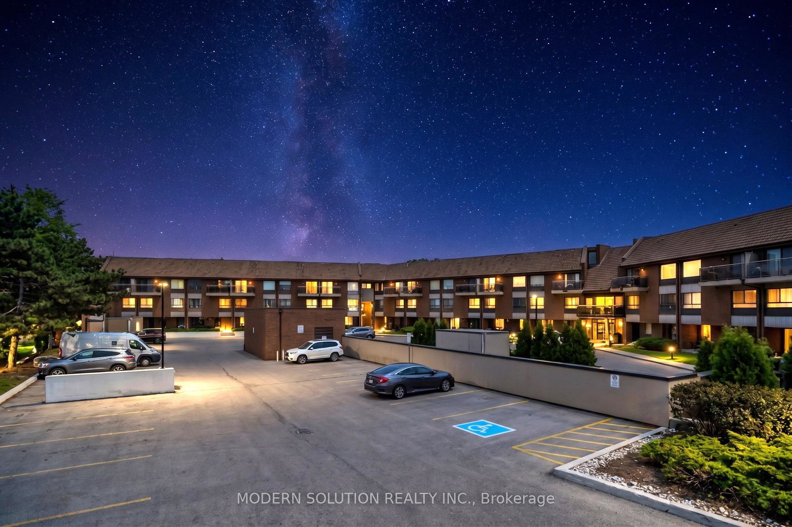 1000-cedarglen-gate-n-mississauga-ontario-w13235240