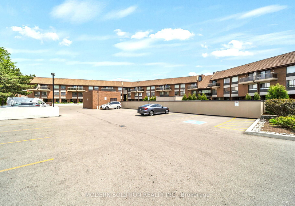 1000-cedarglen-gate-n-mississauga-ontario-w13235240