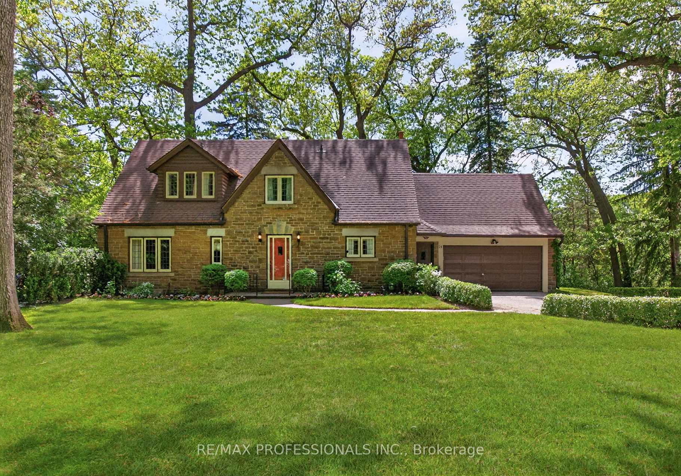 14-north-drive-n-etobicoke-ontario-w13235322