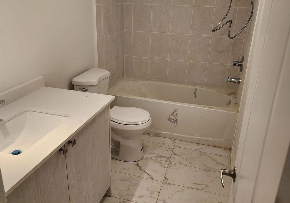 17-hashmi-place-brampton-ontario-w13235394