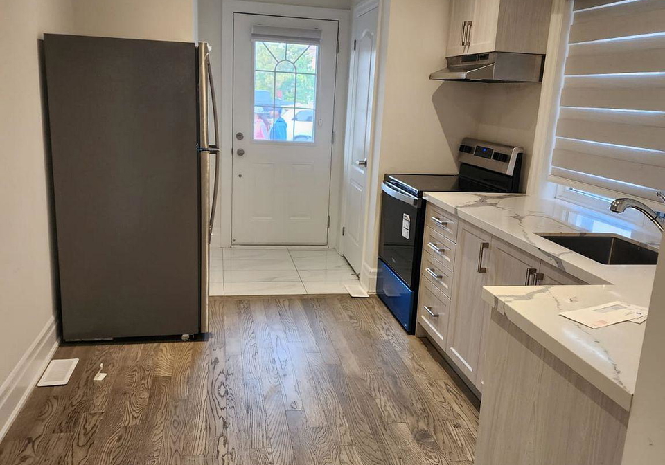 17-hashmi-place-brampton-ontario-w13235402