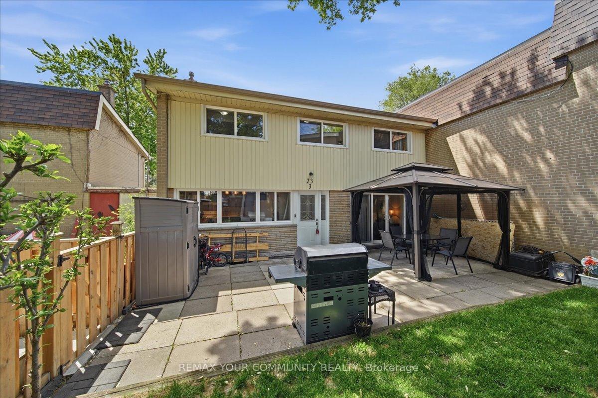 2brookwell-drive-york-ontario-w13235448