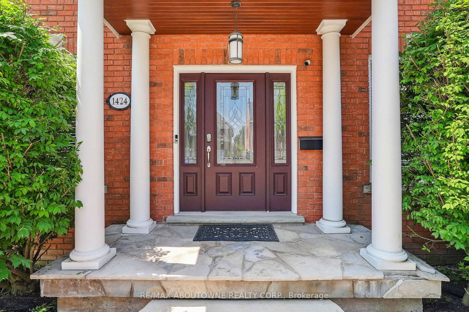 1424-the-links-drive-oakville-ontario-w13235464