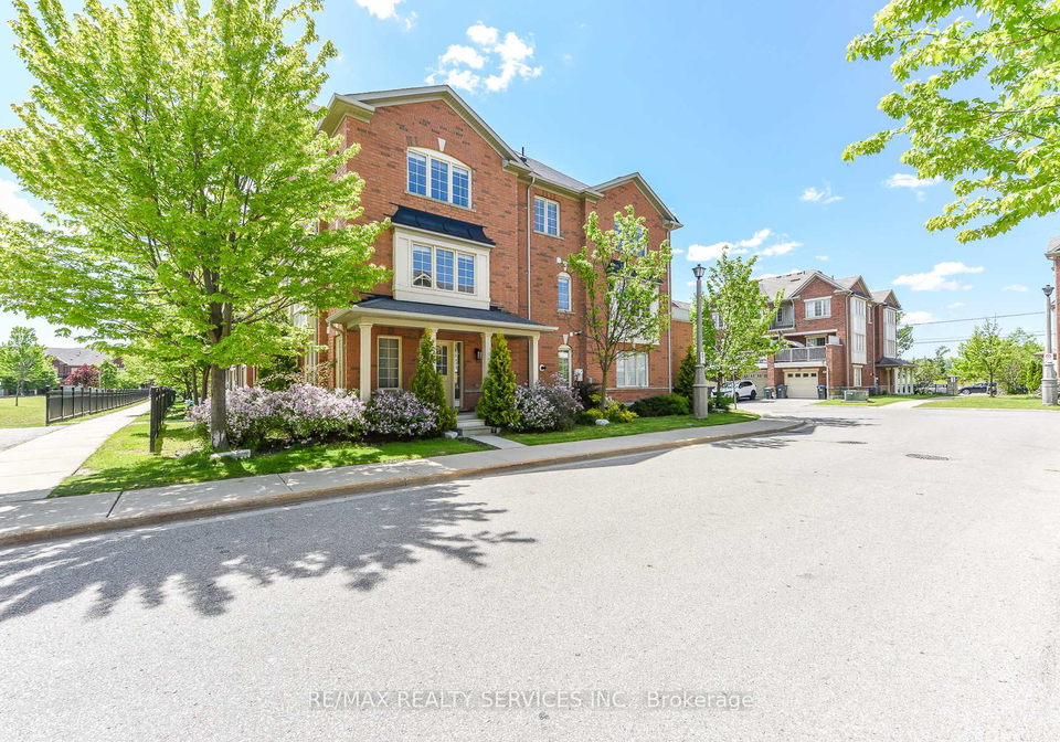 15-peach-drive-s-brampton-ontario-w13235538