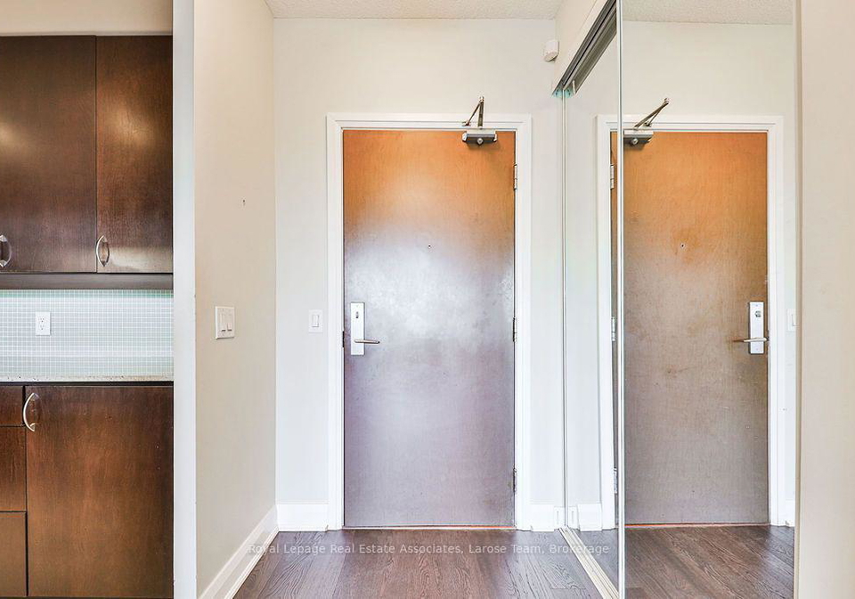 1055-southdown-road-mississauga-ontario-w13235558