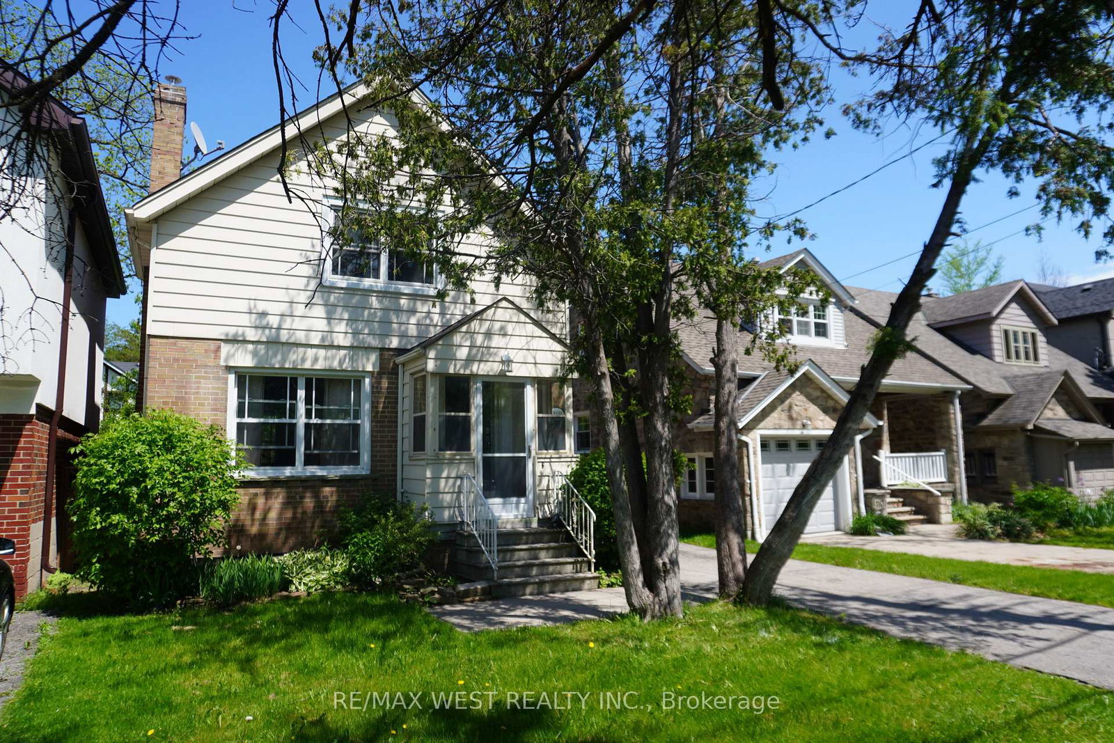 1109-royal-york-road-etobicoke-ontario-w13235750