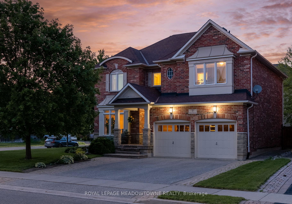 9-black-bear-trail-brampton-ontario-w13235958