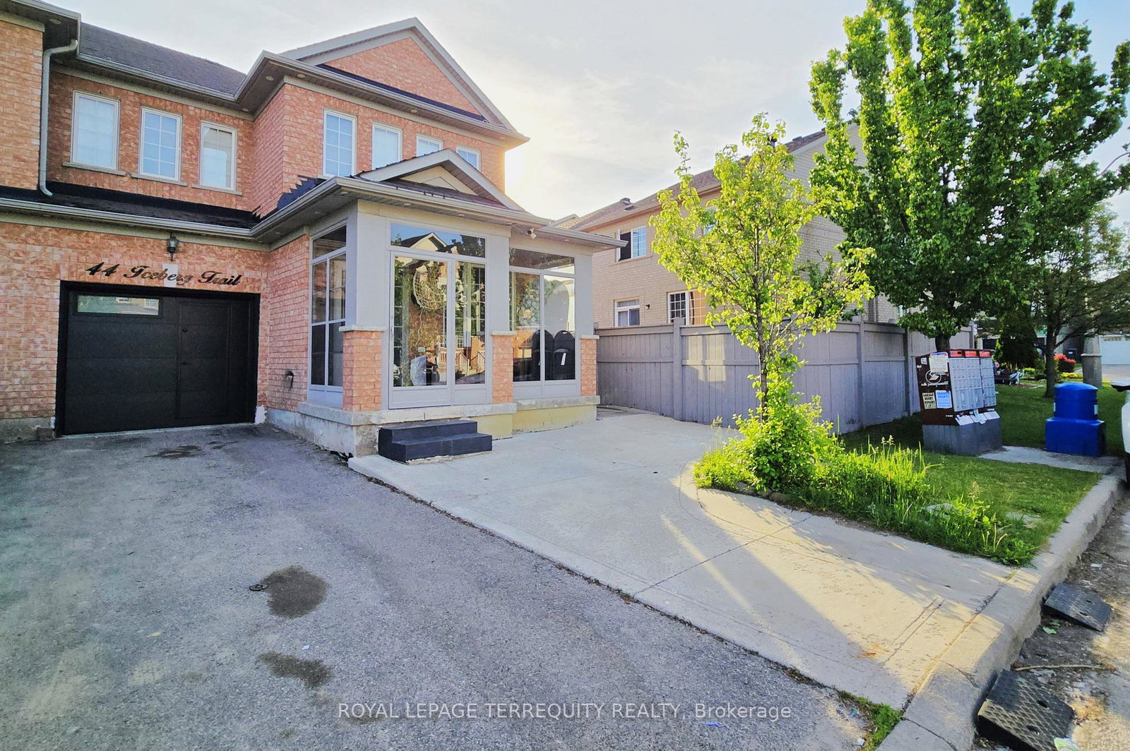 44-iceberg-trail-brampton-ontario-w13235976