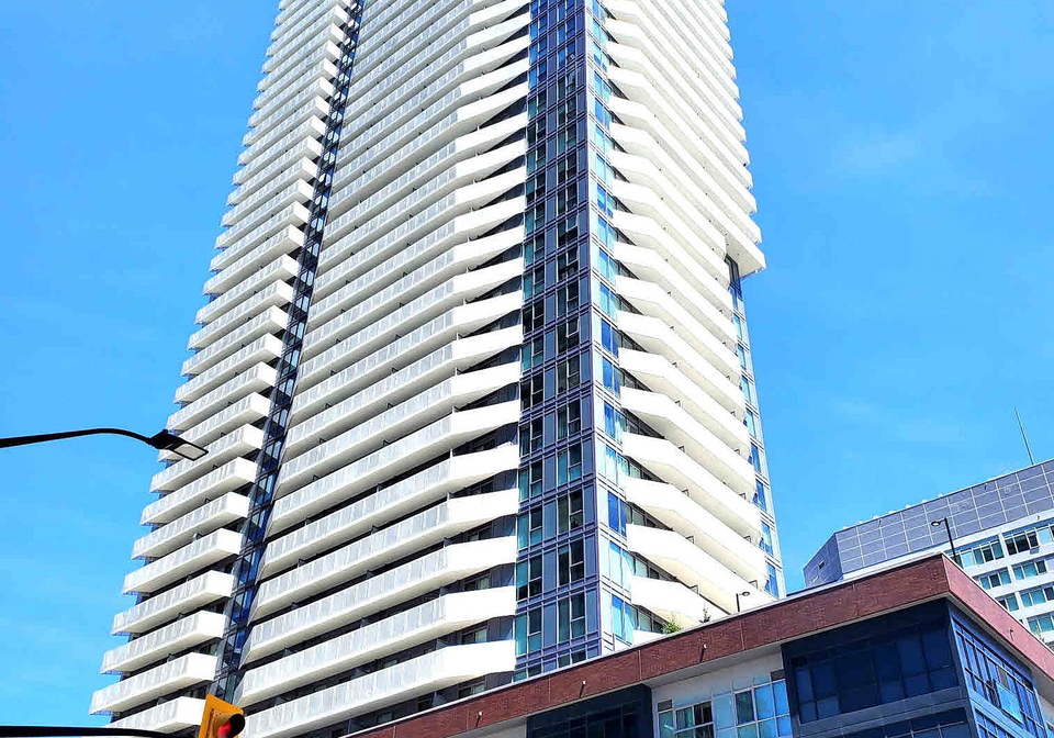 4065-confederation-parkway-mississauga-ontario-w13236026