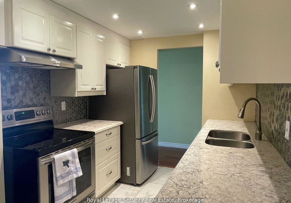 2556-argyle-road-mississauga-ontario-w13236130