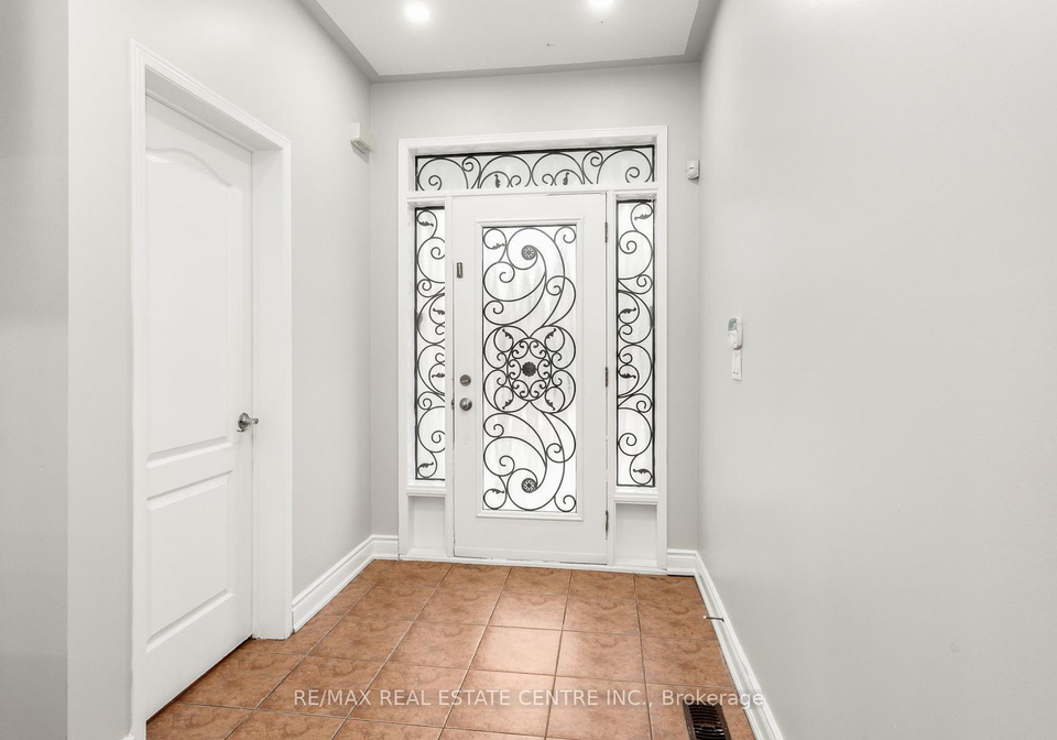 58-knightswood-crescent-brampton-ontario-w13236264