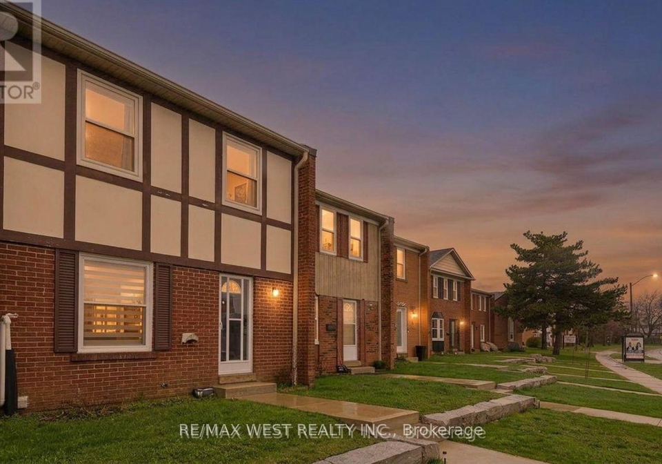 900-central-park-drive-brampton-ontario-w13236270