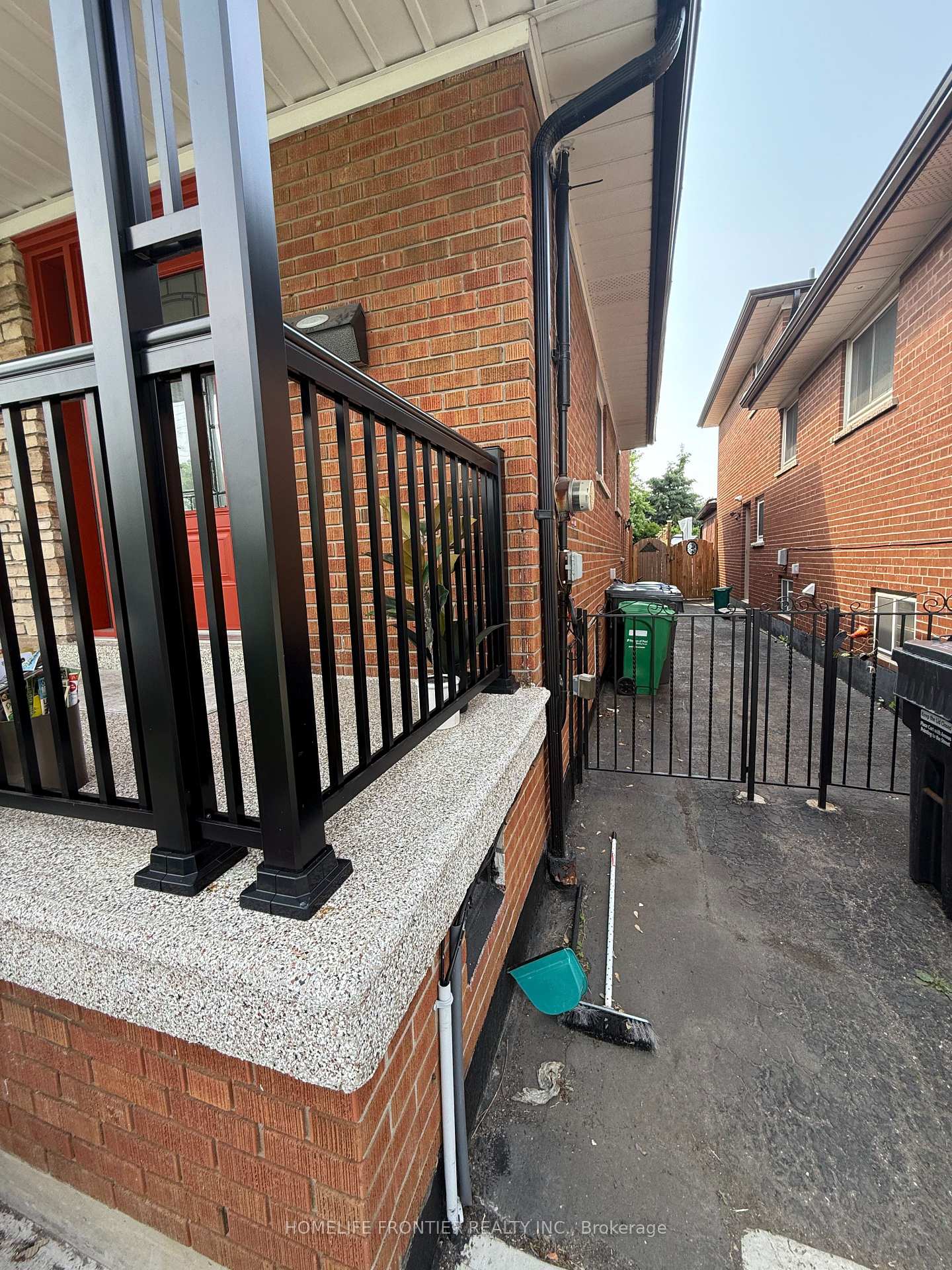 759-bloor-street-mississauga-ontario-w13236280