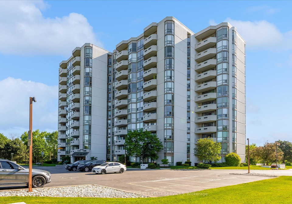 5090-pinedale-avenue-burlington-ontario-w13236344
