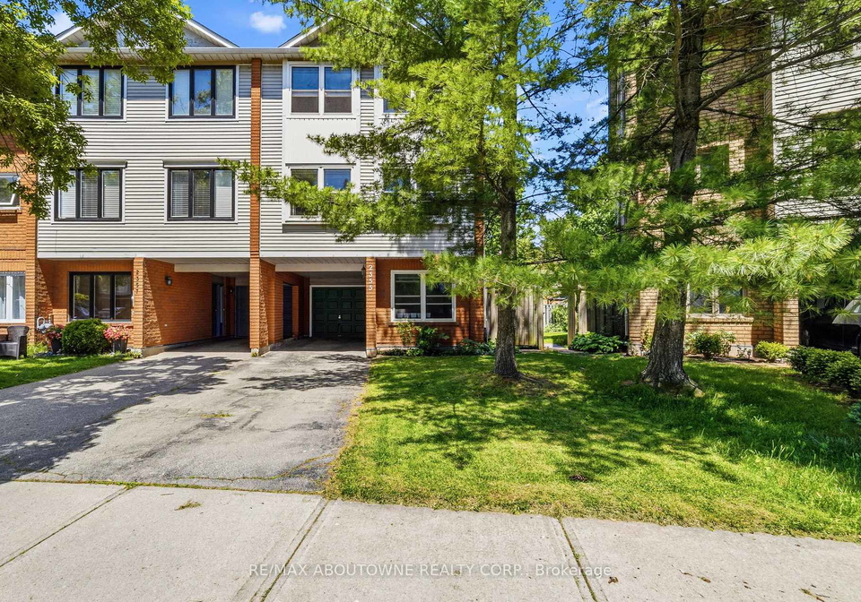 2355-strawfield-court-oakville-ontario-w13236372