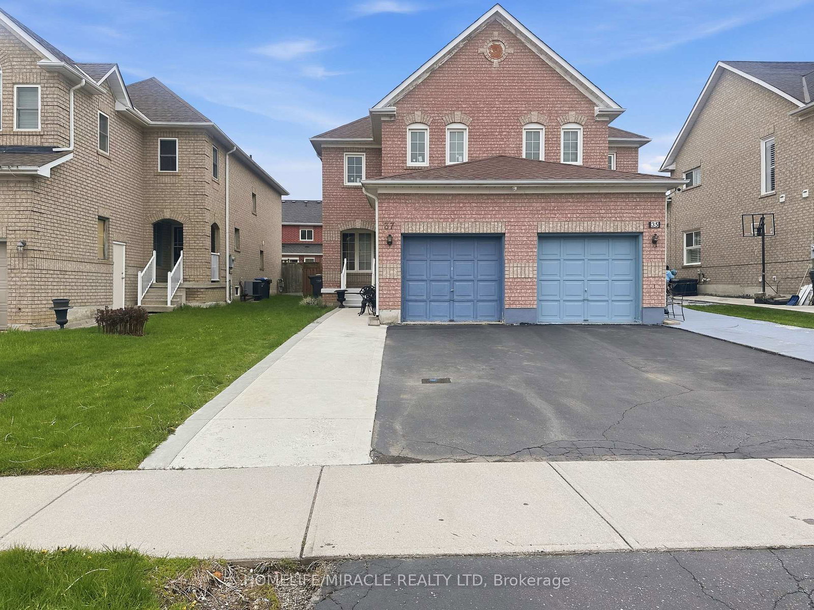 37-prairie-rose-circle-brampton-ontario-w13236472
