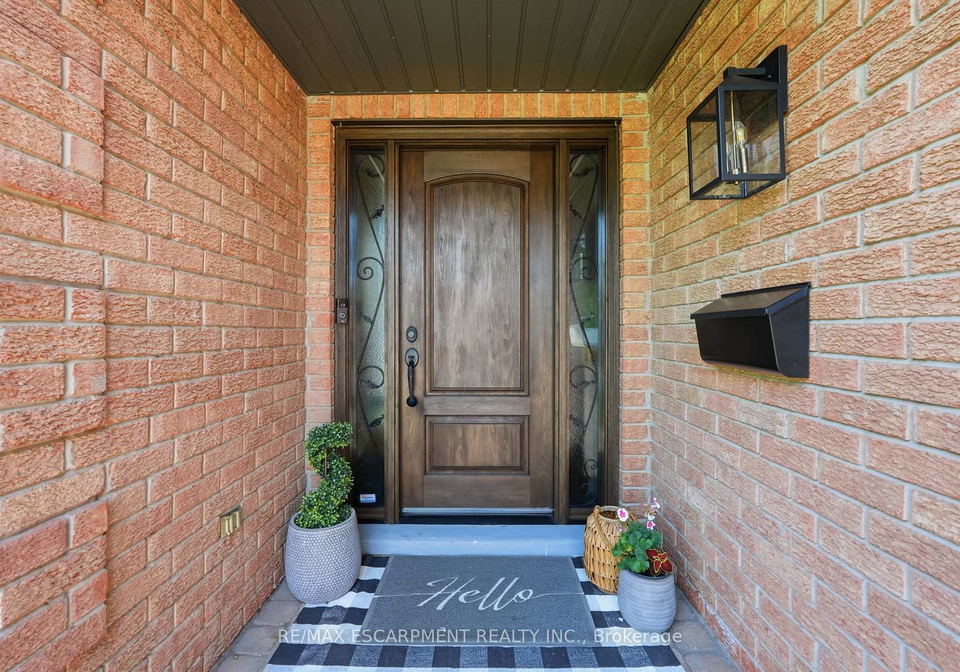 2418-butternut-crescent-burlington-ontario-w13236578
