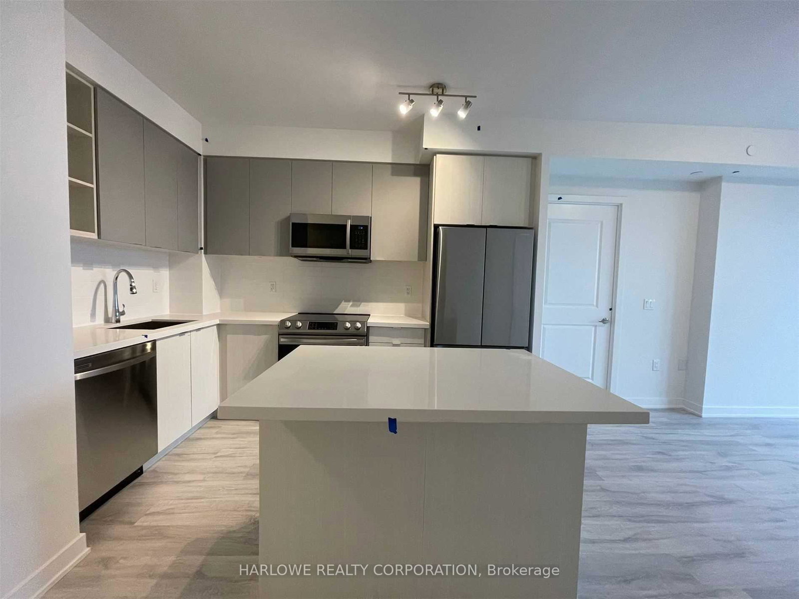 4655-metcalfe-avenue-mississauga-ontario-w13236728