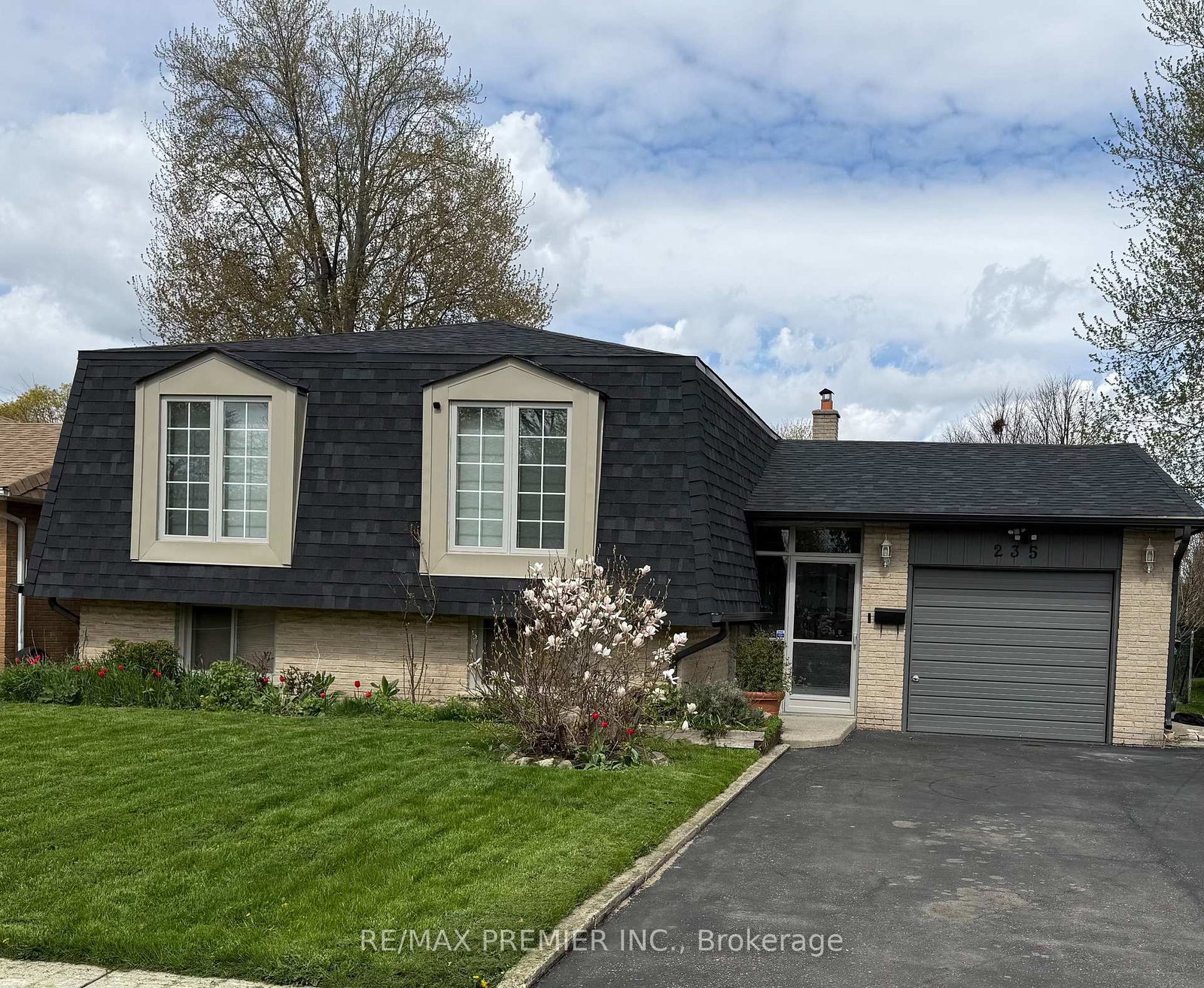 235-louis-drive-mississauga-ontario-w13236878