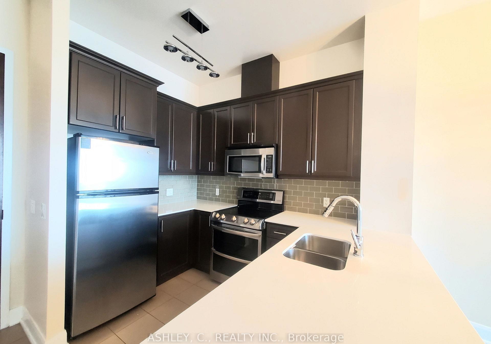 2470-prince-michael-drive-oakville-ontario-w13236898