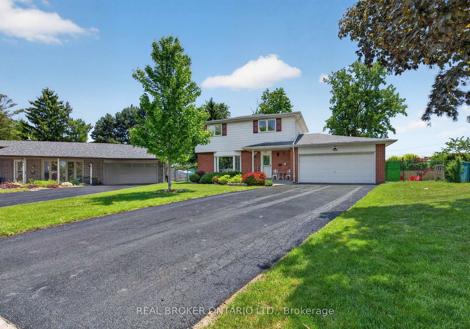 10-essex-place-brampton-ontario-w13236904
